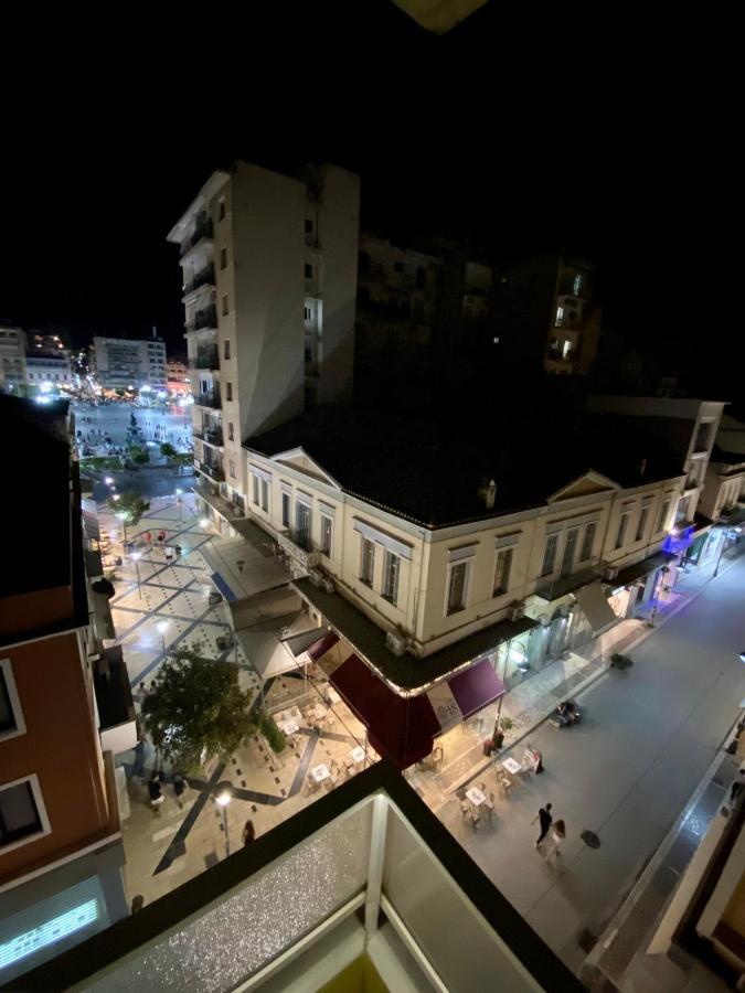 Happy Place! Big, Bright & Central - Ideal For Families And Groups Of Friends Patras Esterno foto