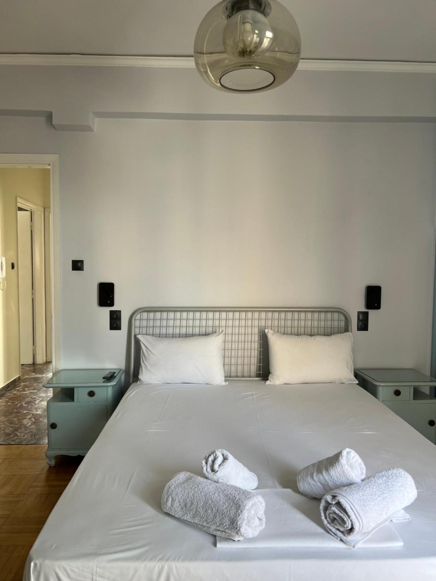 Happy Place! Big, Bright & Central - Ideal For Families And Groups Of Friends Patras Esterno foto